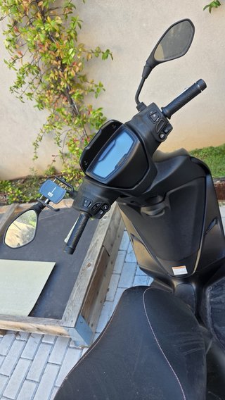 Piaggio Medley 125 Negra - 650km