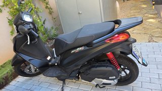 Piaggio Medley 125 Negra - 650km