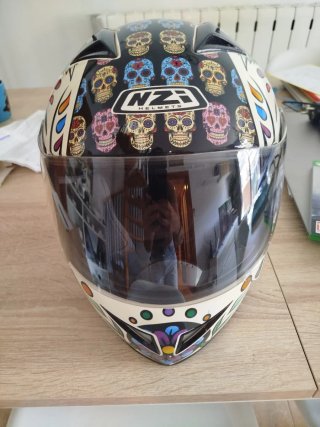Casco Moto NZI Calaveras.