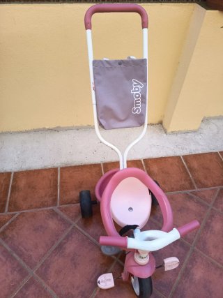 Triciclo Smoby evolutivo rosa con mango