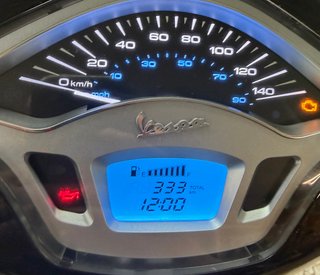 Vespa Primavera 125 ABS Negra/Beige