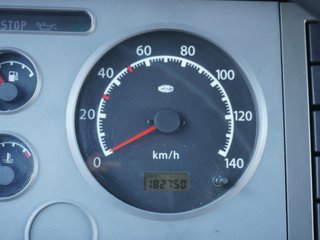 NISSAN ATLEON 56.15 PUERTA ELEVADORA