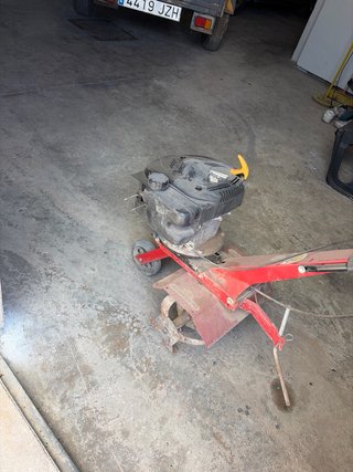 Motocultor Rojo