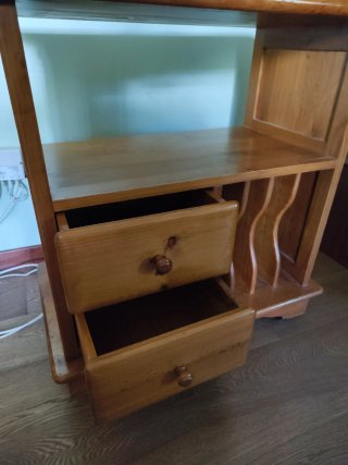 Mueble TV madera con cajones y estantes