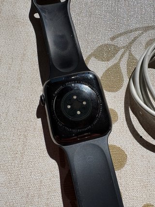 Apple Watch 6 + Cellular