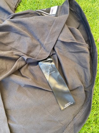 Camiseta Balenciaga 01 Negra