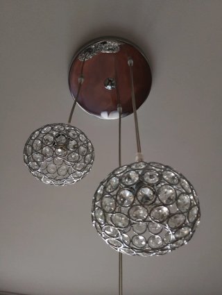 Lámpara colgante de cristal y metal