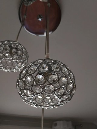 Lámpara colgante de cristal y metal
