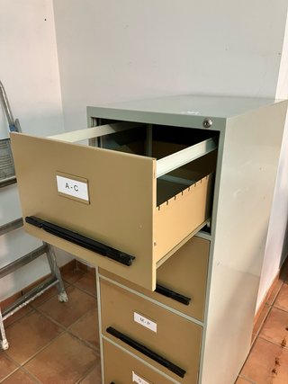 Archivador metálico antiguo 4 cajones