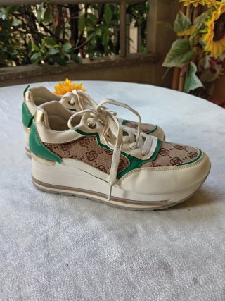Sneakers donna bianche/beige con profili verdi 39