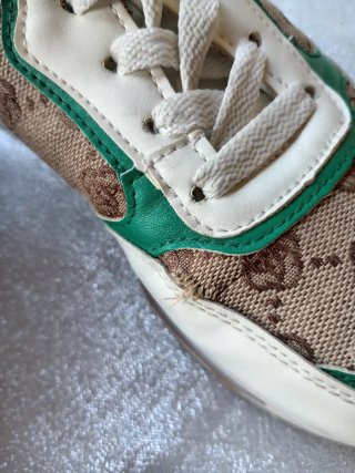 Sneakers donna bianche/beige con profili verdi 39