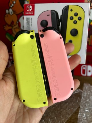 Joy-Con Nintendo Switch Rosa y Amarillo ORIGINALES