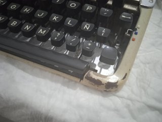 Máquina de escribir Olympia portátil