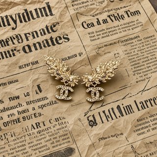 Pendientes Chanel Dorados Flores y Cristales