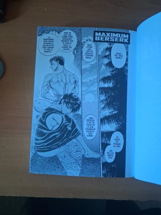 BERSERK MAXIMUM # 04