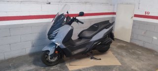 Scooter SYM 125cc Gris. Como nueva solo 5:800km