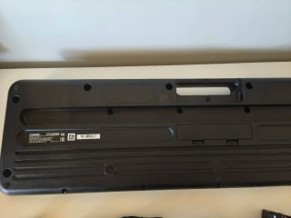 Teclado Casio Casiotone CT-S200 con sustain.