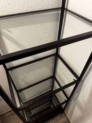 Estantería IKEA VITTSJO Negra y Transparente