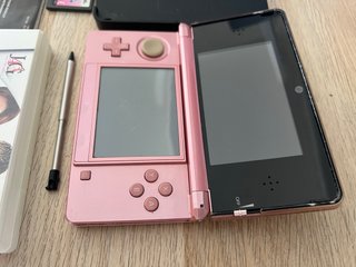 Nintendo 3DS Rosa + Accesorios