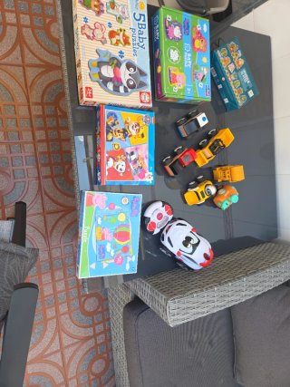 Lote de Puzzles y Juguetes Infantiles