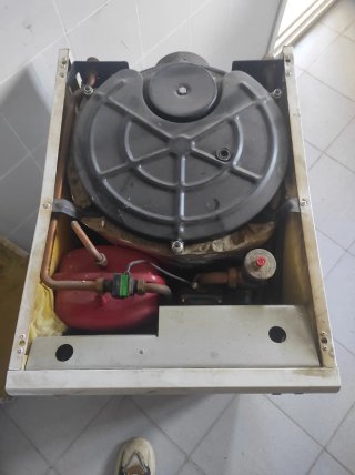 Caldera baxi gasoil y deposito de 200 litros