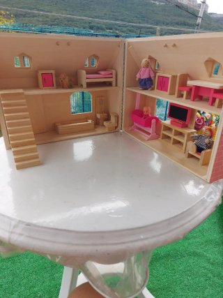 Casita de muñecas madera Playvite completa