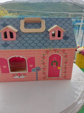 Casita de muñecas madera Playvite completa