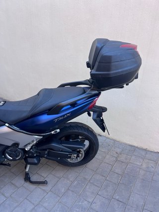 Yamaha TMAX 530 DX Maxi Scooter Azul