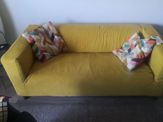 Sofá Ikea Amarillo con Funda