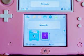 Nintendo 2DS Rosa + 6 Giochi DS