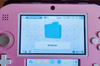 Nintendo 2DS Rosa + 6 Giochi DS