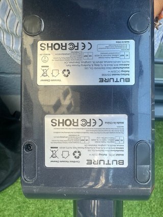 Aspiradora de mano con luz LED