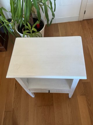Mesita de noche vintage de madera