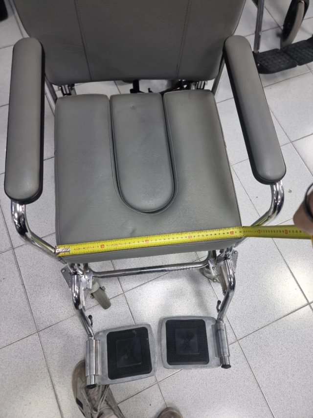 Silla de ruedas reclinable