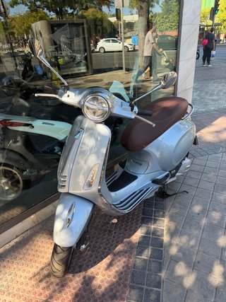 Vespa Primavera 125 ABS Plata