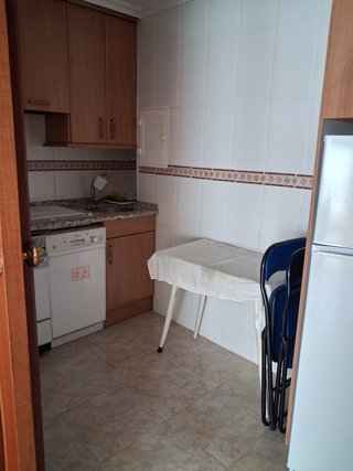 Alquilo apartamento en Reyes Católicos. Burgos.