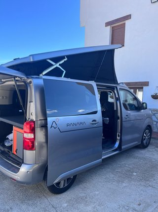 Peugeot Traveller 2026