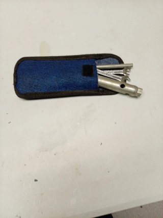 Llave bujías moto clásica + funda