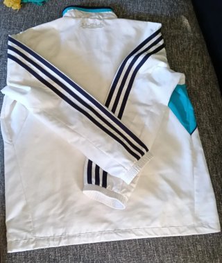 Chaqueta Adidas Real Madrid Blanca y Turquesa