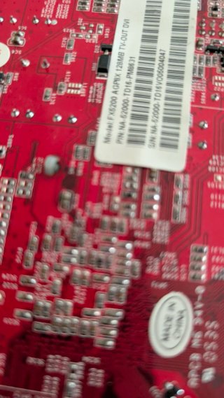 Tarjeta Gráfica Leadtek WinFast GeForce2 MX DVI
