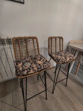 Sillas Banqueta Mimbre y Metal (2uds) con cojines.