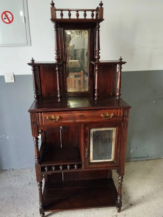 Aparador antiguo caoba con espejo