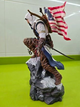 ​Figura Oficial de Connor Kenway - Assassin's III