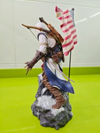 ​Figura Oficial de Connor Kenway - Assassin's III