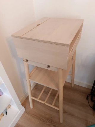 Escritorio alto KNOTTEN madera abedul