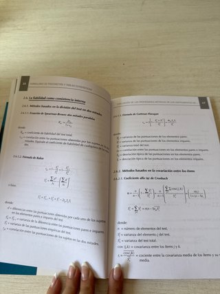 Formulario de psicometría y tablas estadísticas