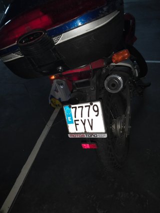 Honda XR Roja 12CV 27.000 km