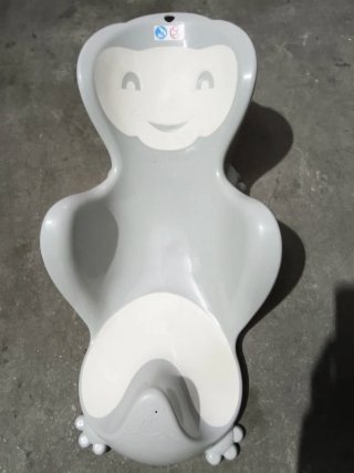 Soporte bañera bebé gris y blanco