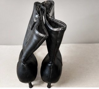 Botines negros tacón fino
