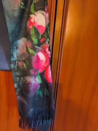 Sciarpa da donna reversibile e nuova